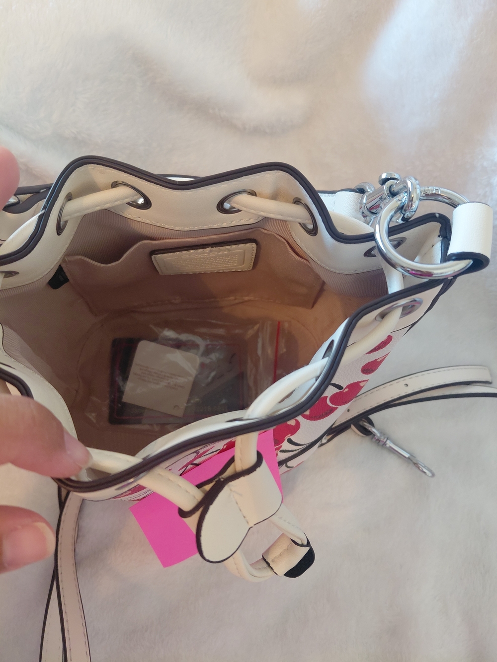 White and Pink Drawstring Shoulder Bucket Bag